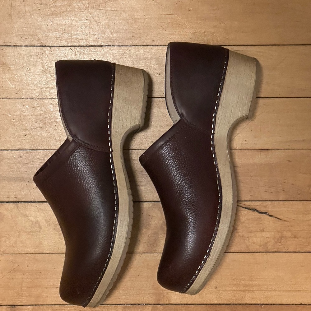 Dansko Brenna Cordovan Milled Leather Clog - Picture 5 of 12